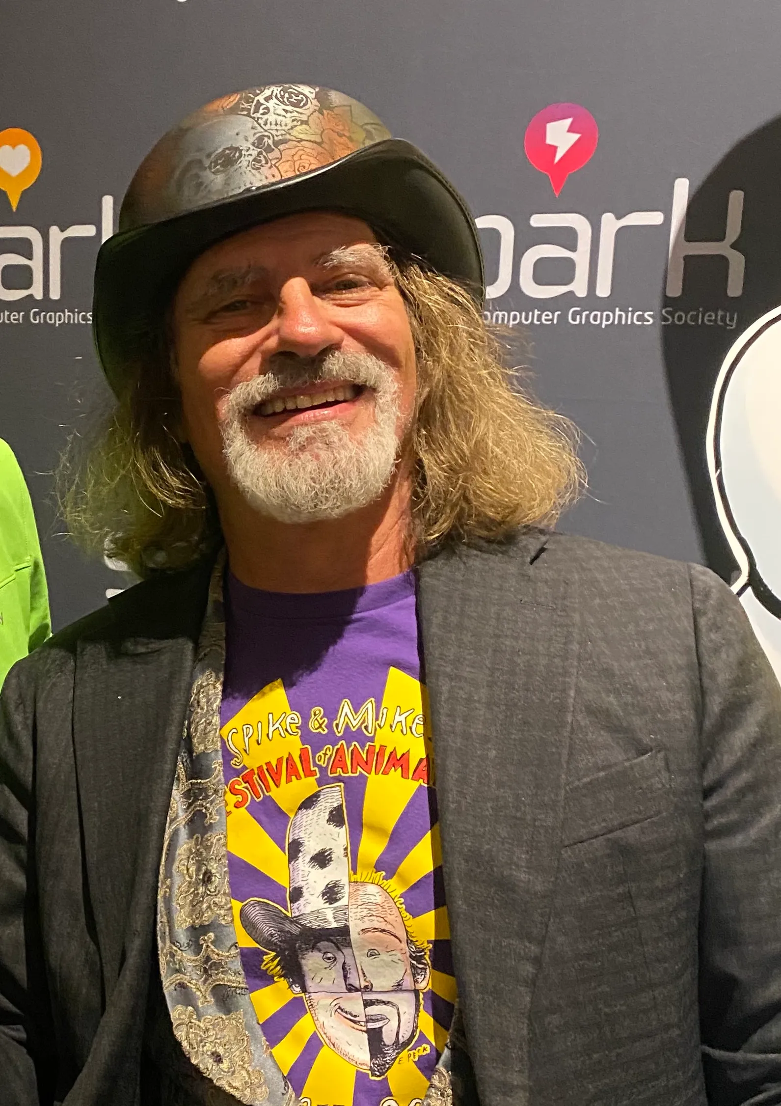 David_Silverman_with_a_fan.jpg